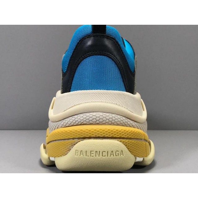 GT Batch Unisex Balenciaga Triple S 533883 W09O2 4365