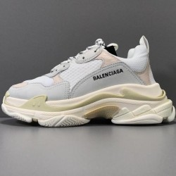 GT Batch Unisex Balenciaga Triple S 534217 W09E1 9000