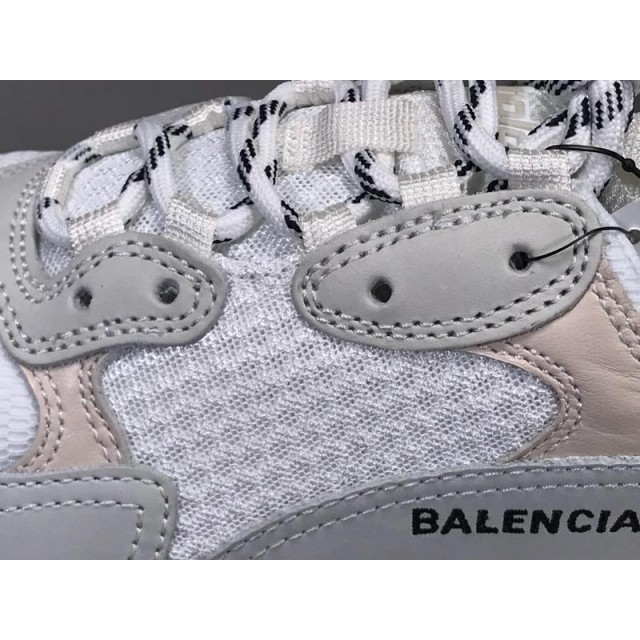 GT Batch Unisex Balenciaga Triple S 534217 W09E1 9000