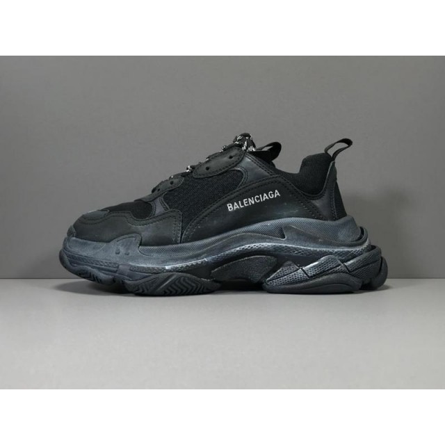 GT Batch Unisex Balenciaga Triple S 534217 W09O1 1000