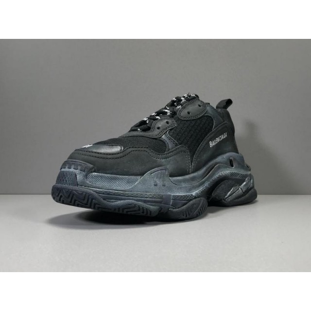 GT Batch Unisex Balenciaga Triple S 534217 W09O1 1000