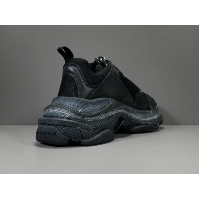 GT Batch Unisex Balenciaga Triple S 534217 W09O1 1000