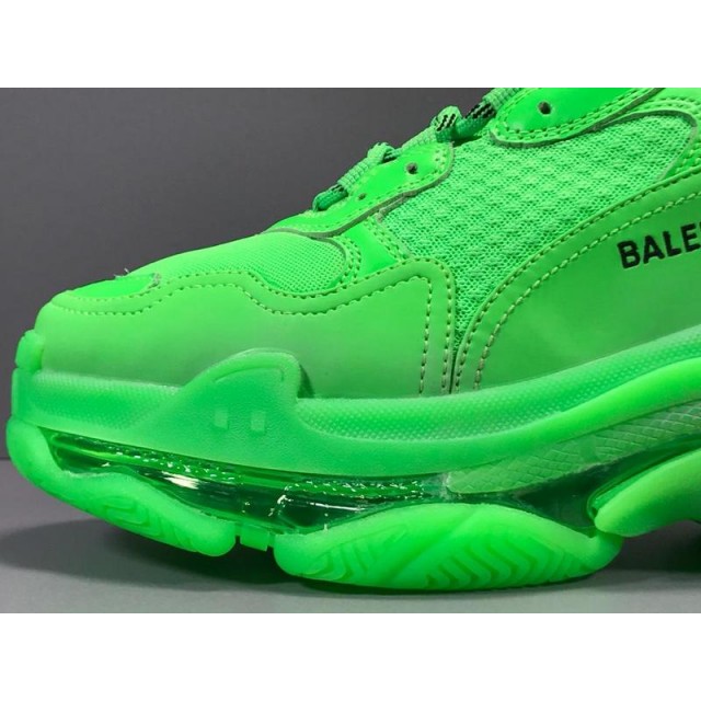 GT Batch Unisex Balenciaga Triple S 541624 W09OL 3801