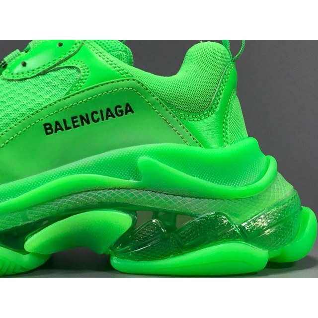 GT Batch Unisex Balenciaga Triple S 541624 W09OL 3801