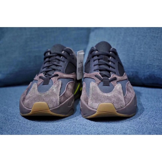 H12 Batch Unisex Adidas Yeezy Boost 700 "MAUVE" EE9614