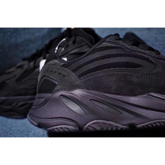 H12 Batch Unisex Yeezy Boost 700 V2 "VANTA" FU6684