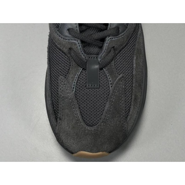 OG Batch Unisex Yeezy 700 Boost "UTIBLK"  FV5304