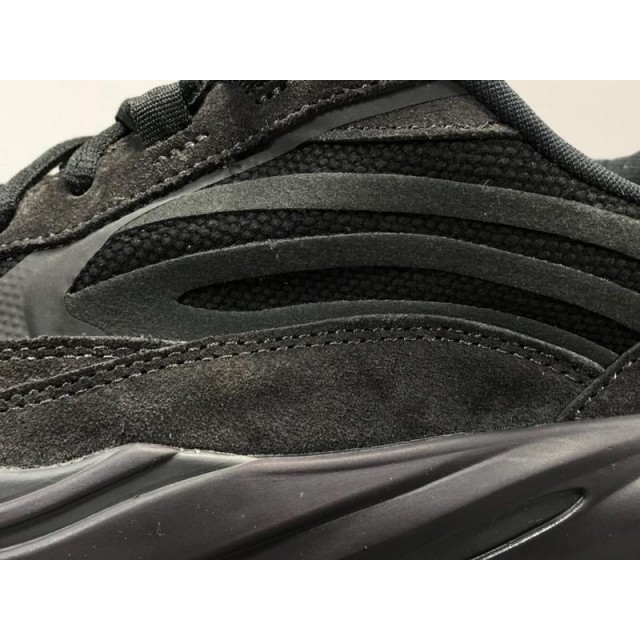 PK Batch Unisex Adidas Yeezy Boost 700 V2" Vanta" FU6684