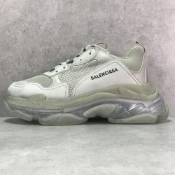 PK Batch Unisex Balenciaga Triple S 541624 W09O1 1705