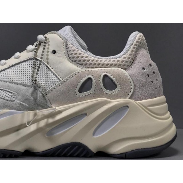 X Batch Unisex Adidas Yeezy 700" ANALOG" EG7596