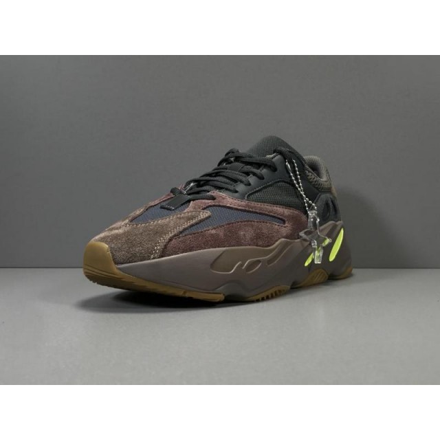 X Batch Unisex Adidas Yeezy 700" MAUVE" EE9614