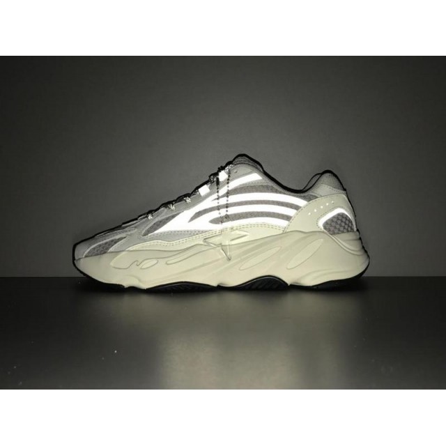 X Batch Unisex Adidas Yeezy 700 V2" Static" EF2829