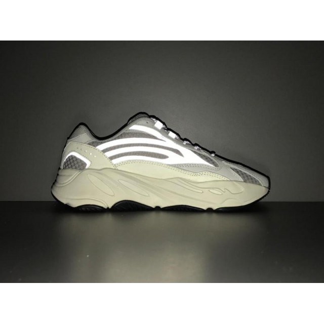 X Batch Unisex Adidas Yeezy 700 V2" Static" EF2829