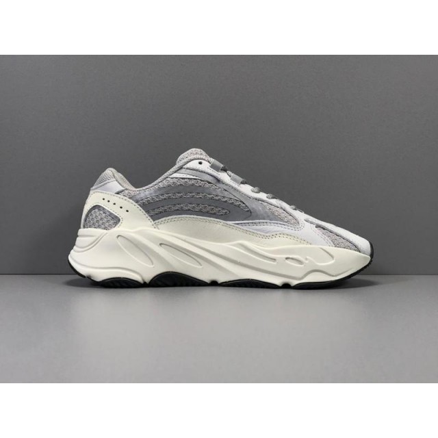 X Batch Unisex Adidas Yeezy 700 V2" Static" EF2829