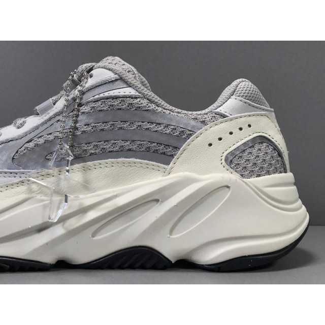 X Batch Unisex Adidas Yeezy 700 V2" Static" EF2829