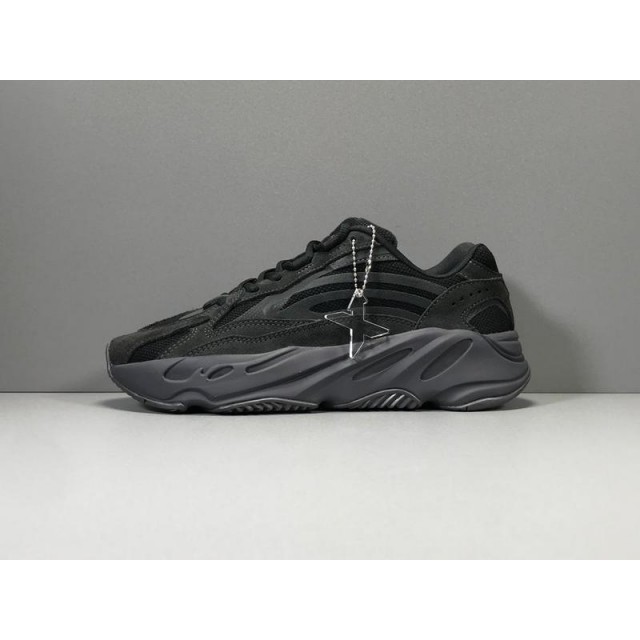 X Batch Unisex Adidas Yeezy 700 V2" Vanta" FU6684