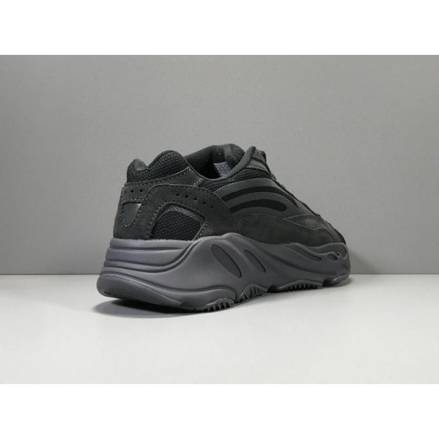 X Batch Unisex Adidas Yeezy 700 V2" Vanta" FU6684