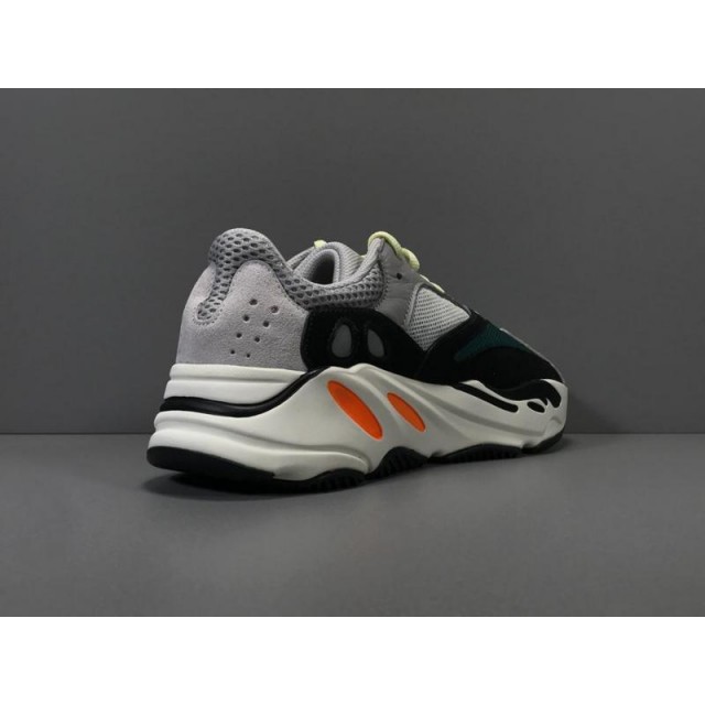 X Batch Unisex Adidas Yeezy 700" Wave" B75571