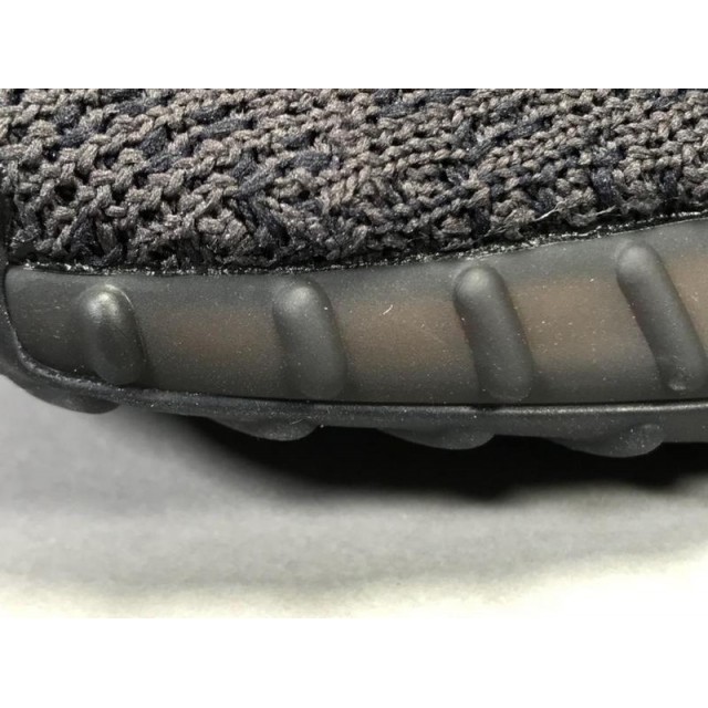 X Batch Unisex Adidas Yeezy Boost 350 V2 "BLACK" FU9006