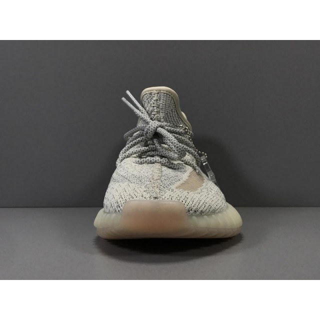 X Batch Unisex Adidas Yeezy Boost 350 V2 "LUNDMA" Reflective FV3254