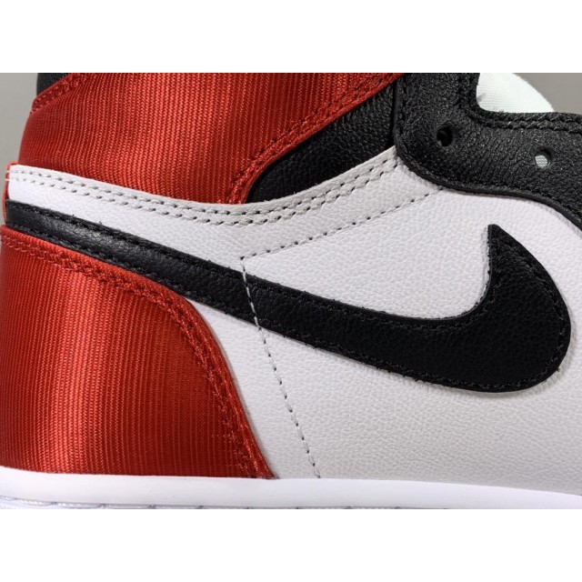 X Batch Unisex Air Jordan 1 Retro High Satin "Black Toe"  CD0461 016