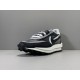 GOD Batch Unisex Sacai x Nike Waffle Daybreak BV0073-001