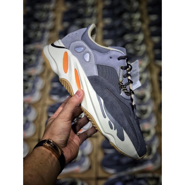 H12 Batch Unisex Yeezy Boost 700 "Magnet" FV9922