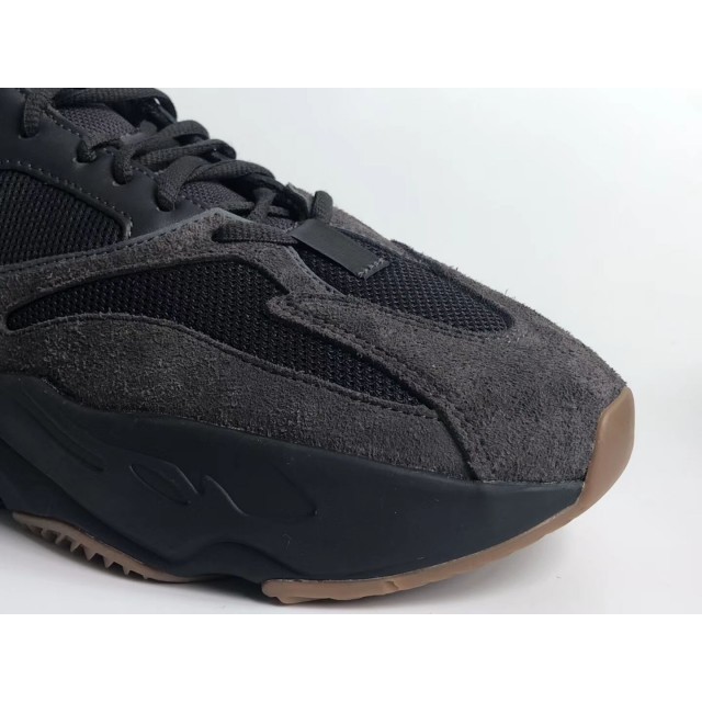 PK Batch Unisex Adidas Yeezy Boost 700 "Utility Black" FV5304