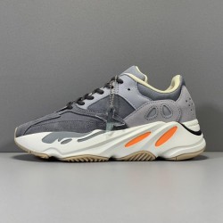 X Batch Unisex Yeezy Boost 700 "Magnet" FV9922